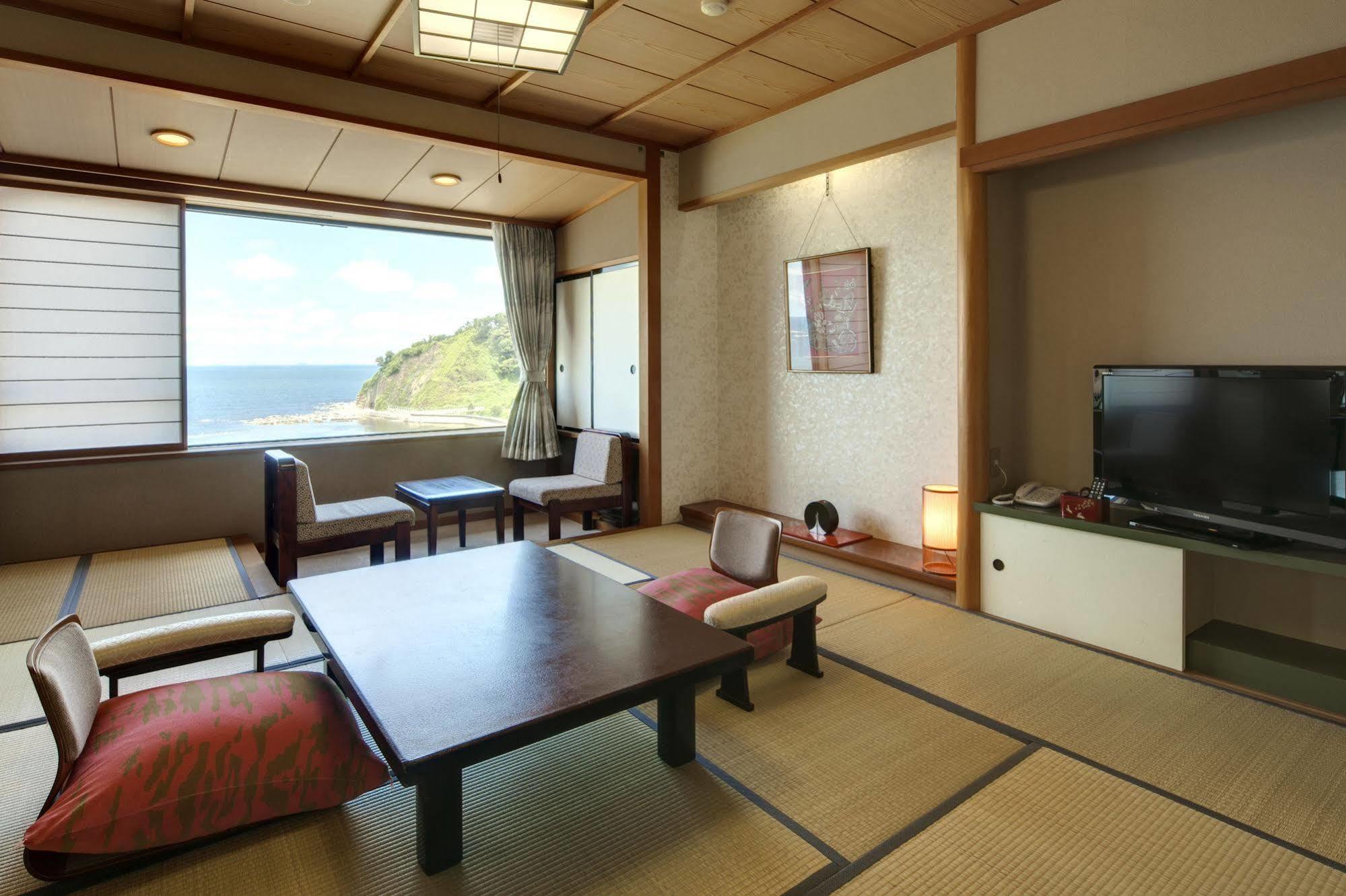Wajima Onsen Yashio Hotel Екстериор снимка
